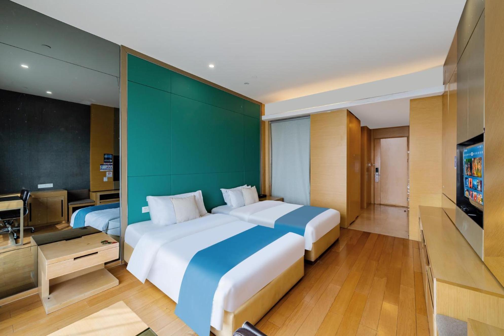 Estay Residence-Poly World Trade Center Гуанчжоу Экстерьер фото